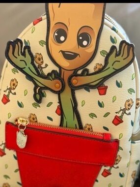NWT Loungefly Disneyparks  Groot Backpack